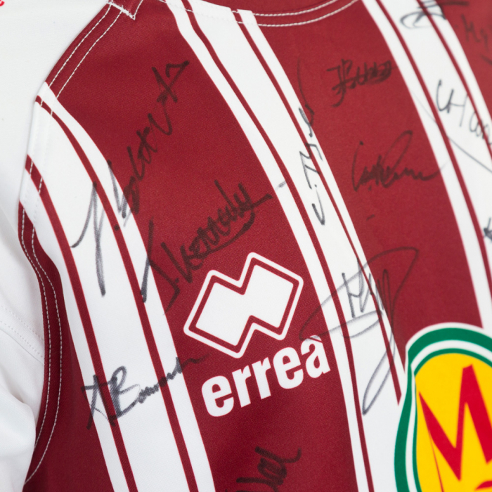 18/19 Academy U19s Signed Shirt